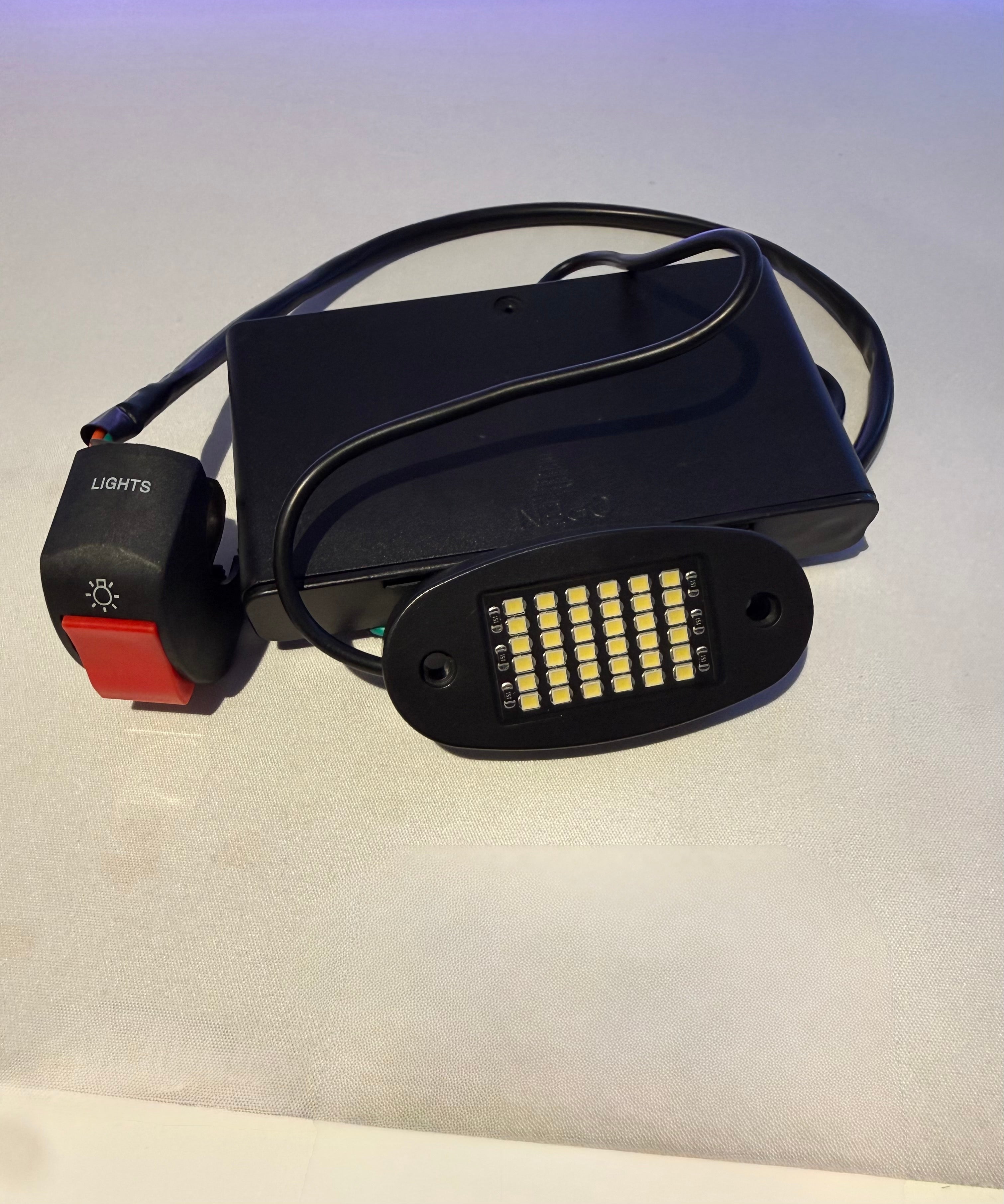 Battery powered rock light v1